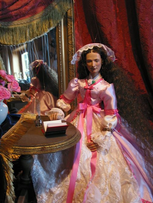 Kaiserin Elisabeth als Marionette